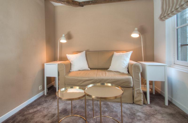 Be And Be Sablon Bed and Breakfast Bryssel Exteriör bild