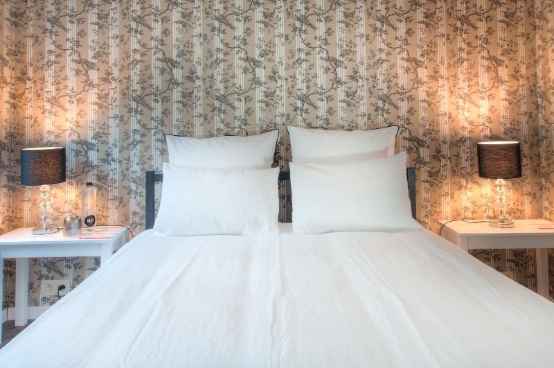 Be And Be Sablon Bed and Breakfast Bryssel Exteriör bild