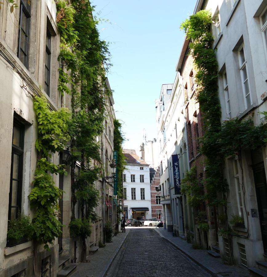Be And Be Sablon Bed and Breakfast Bryssel Exteriör bild
