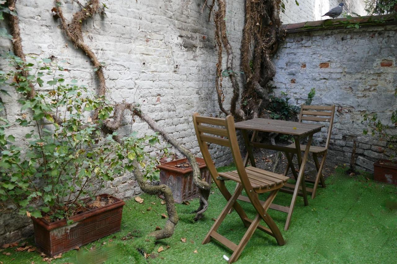 Be And Be Sablon Bed and Breakfast Bryssel Exteriör bild