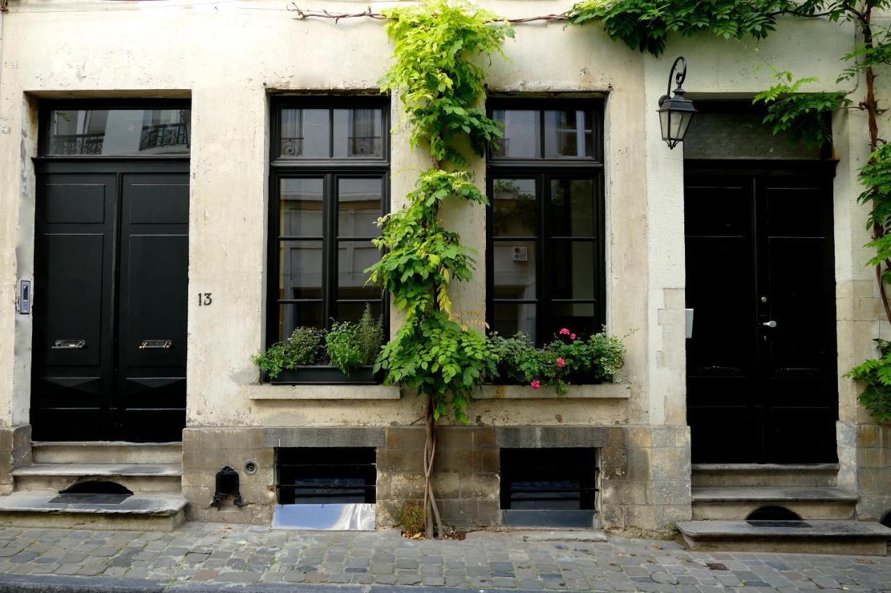 Be And Be Sablon Bed and Breakfast Bryssel Exteriör bild